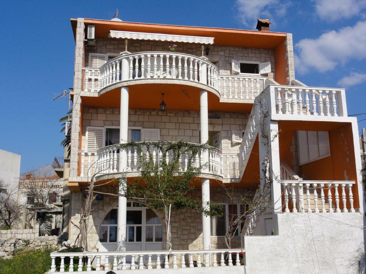 Sućuraj Apartmani Pavlovic מראה חיצוני תמונה
