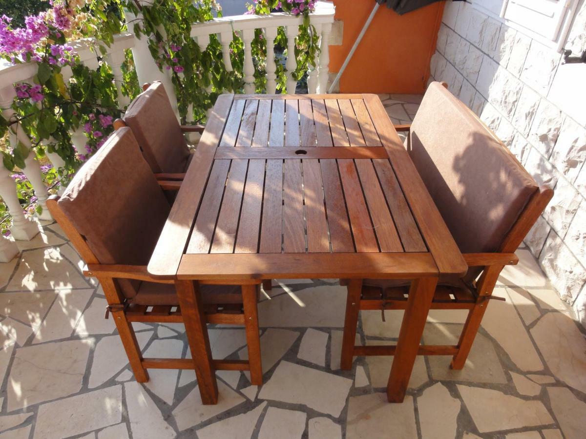 Sućuraj Apartmani Pavlovic מראה חיצוני תמונה